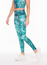 Load image into Gallery viewer, Green Impress Yoga Pants