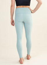 Load image into Gallery viewer, Seafoam Wander Pocket Yoga Pants
