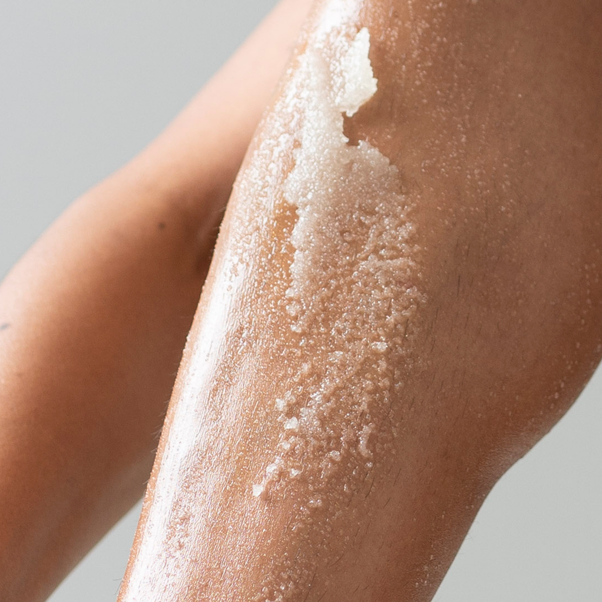 'Nude' Pre/Post Wax Exfoliating Scrub (9.6oz)