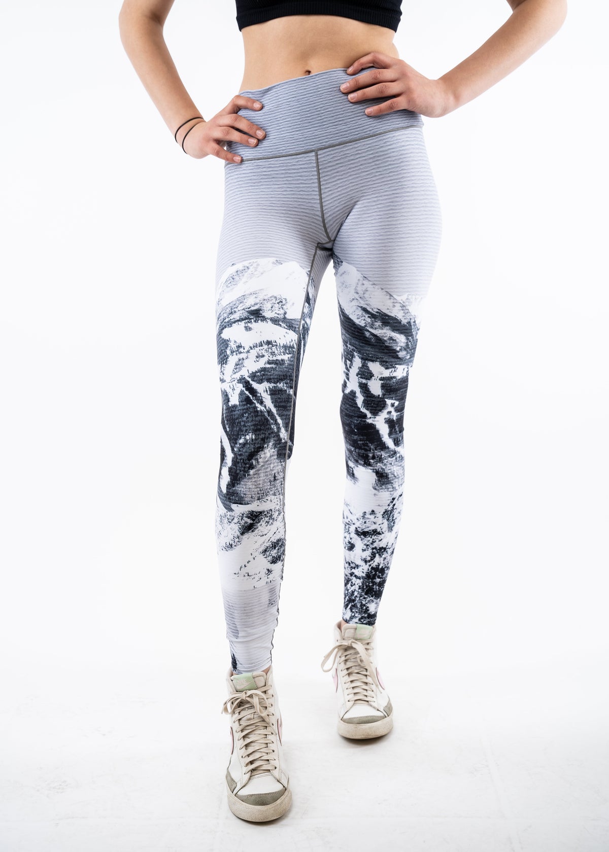 Yoga Pants Black & White Ski Hill