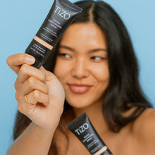 Load image into Gallery viewer, Tizo Tinted Moisturizing Serum: Light-Medium

