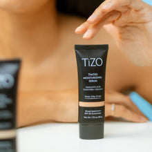 Load image into Gallery viewer, Tizo Tinted Moisturizing Serum: Light-Medium

