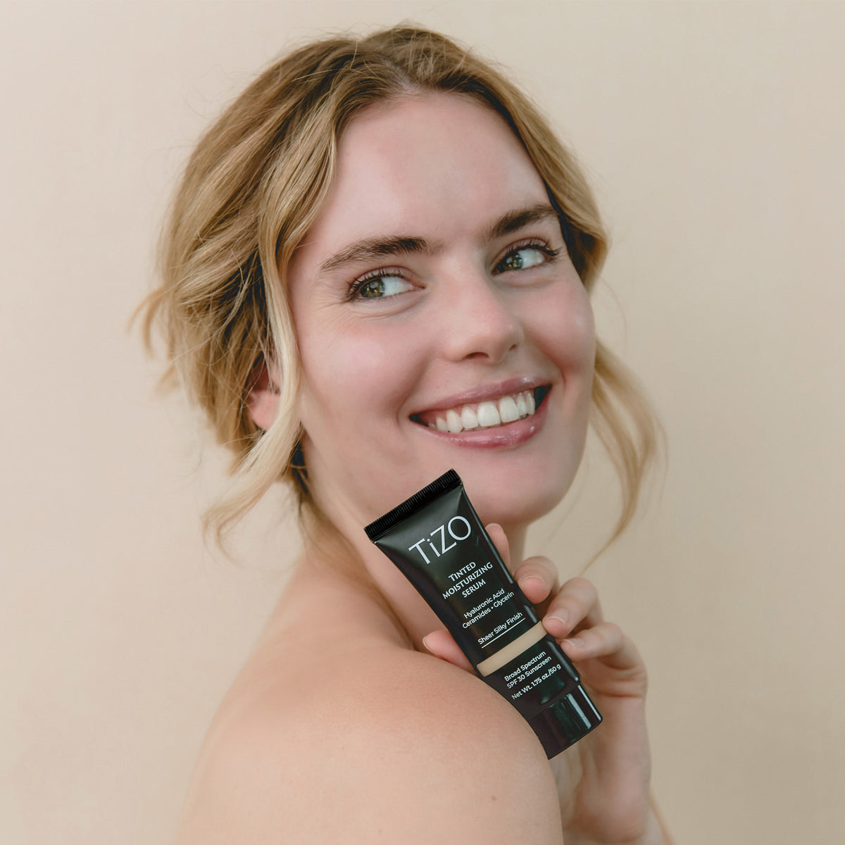 Tizo Tinted Moisturizing Serum: Light